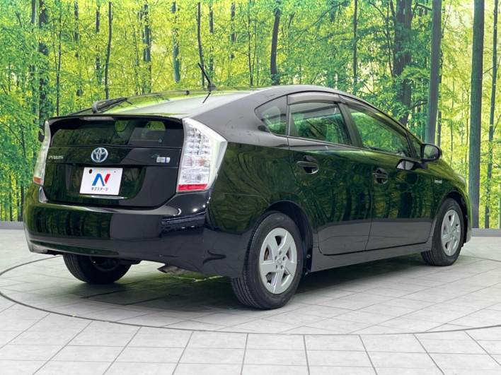 2011 Toyota Prius DAA-ZVW30 (UW-6a28d6e153238)[28]