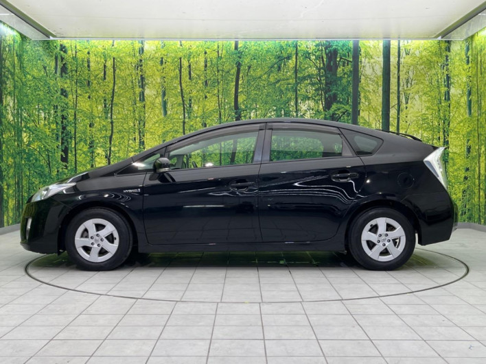 2011 Toyota Prius DAA-ZVW30 (UW-6a28d6e153238)[14]
