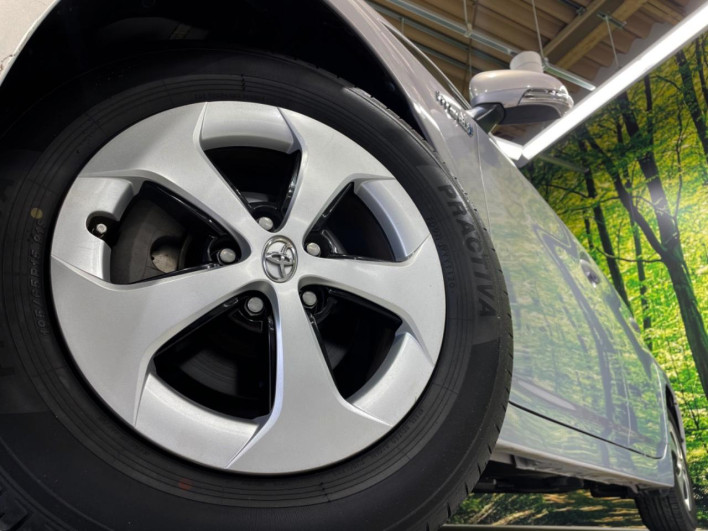2014 Toyota Prius DAA-ZVW30 (UW-6a28d6e271d1f)[6]