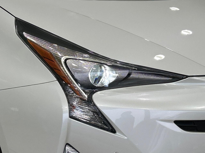 2017 Toyota Prius DAA-ZVW50 (UW-6a28d6e46ddef)[18]