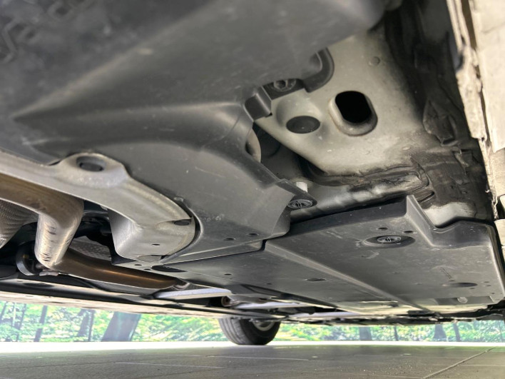 2017 Toyota Prius DAA-ZVW50 (UW-6a28d6e46ddef)[21]