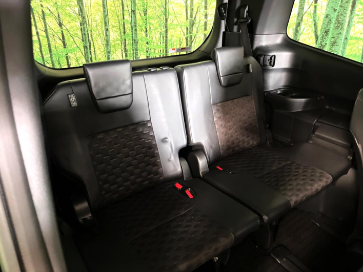 2022 Toyota Voxy 6AA-ZWR90W (UW-6a28d6f26d175)[23]