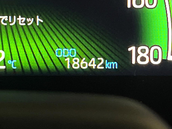 2022 Toyota Voxy 6AA-ZWR90W (UW-6a28d6f26d175)[2]