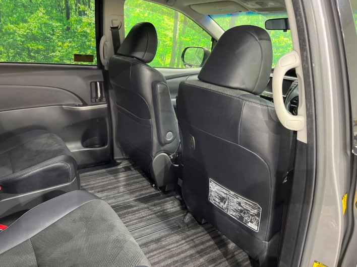 2013 Toyota Estima DBA-ACR55W (UW-6a2a25f0d66fc)[24]