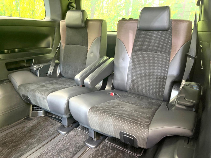 2017 Toyota Alphard DBA-AGH30W (UW-6a2a25f27c0c1)[17]