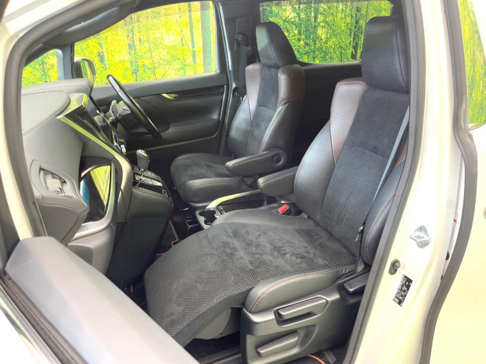 2017 Toyota Alphard DBA-AGH30W (UW-6a2a25f27c0c1)[19]