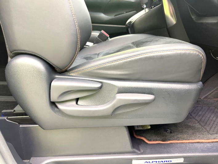 2017 Toyota Alphard DBA-AGH30W (UW-6a2a25f27c0c1)[20]