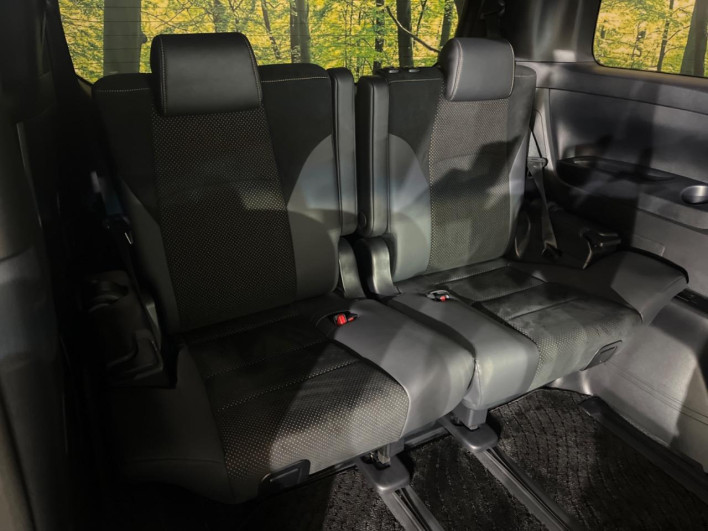 2022 Toyota Alphard Hybrid 6AA-AYH30W (UW-6a2a260faeedb)[22]