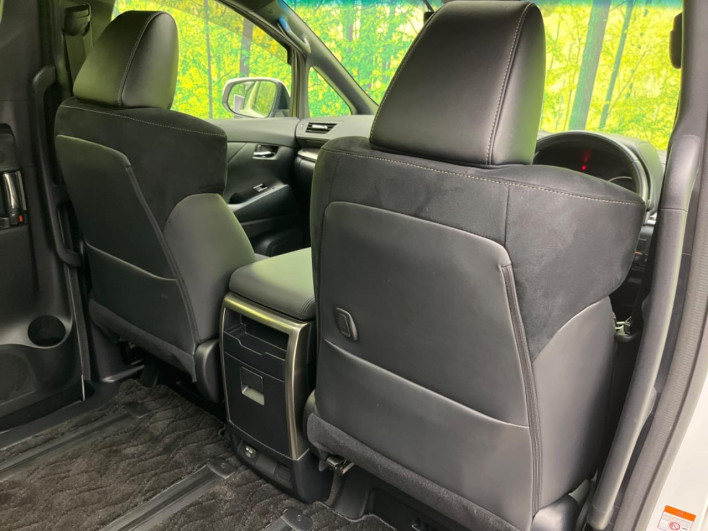 2022 Toyota Alphard Hybrid 6AA-AYH30W (UW-6a2a260fc4f1c)[28]