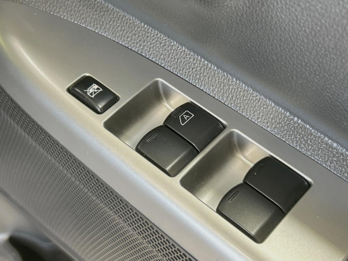 2014 Mitsubishi eK Space Custom DBA-B11A (UW-6a2a261566555)[17]