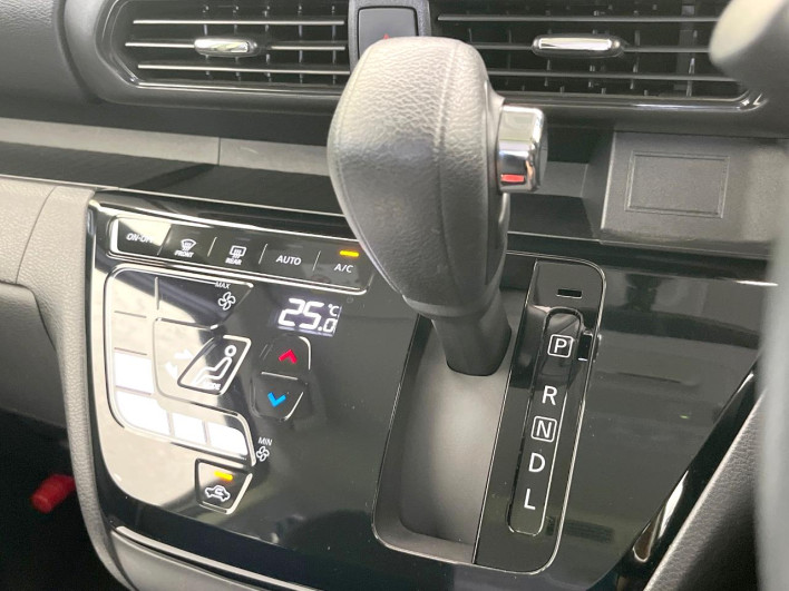 2022 Nissan Roox 5AA-B44A (UW-6a2a262a49d66)[21]