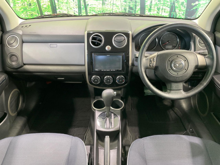 2011 Mazda Berisma DBA-DC5W (UW-6a2a263f13b3e)[21]