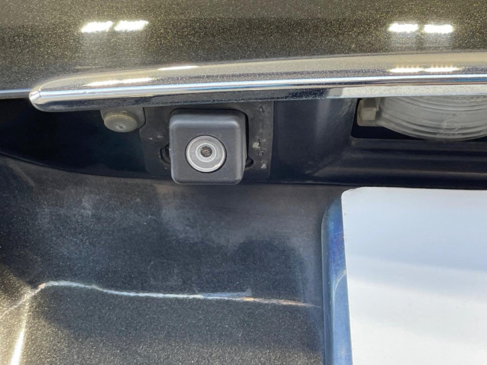 2011 Mazda Berisma DBA-DC5W (UW-6a2a263f13b3e)[15]