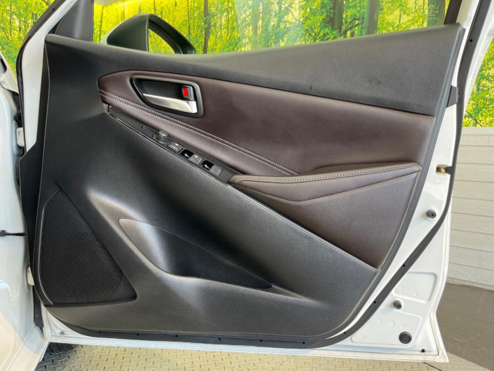 2016 Mazda Demio LDA-DJ5FS (UW-6a2a2640b53b9)[24]