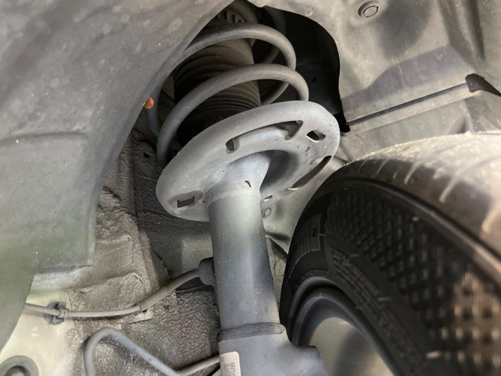 2016 Mazda Demio LDA-DJ5FS (UW-6a2a2640b53b9)[12]