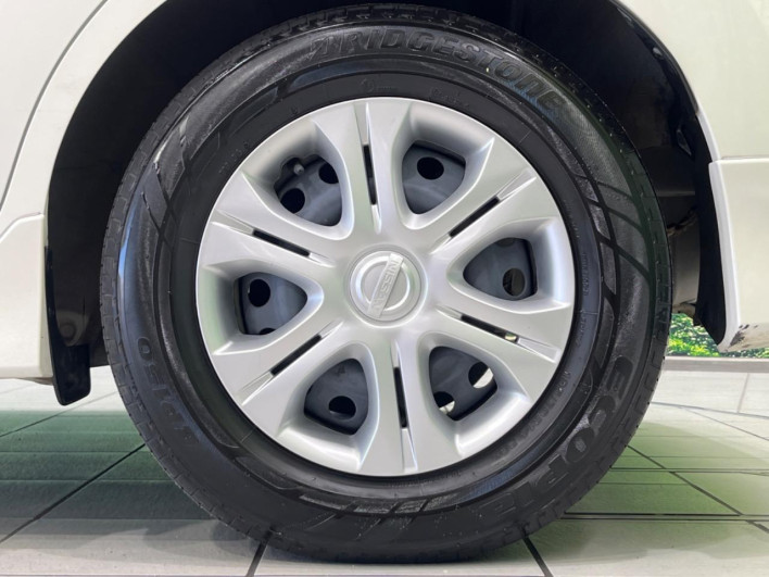2013 Nissan Note DBA-E12 (UW-6a2a2646d55d4)[26]