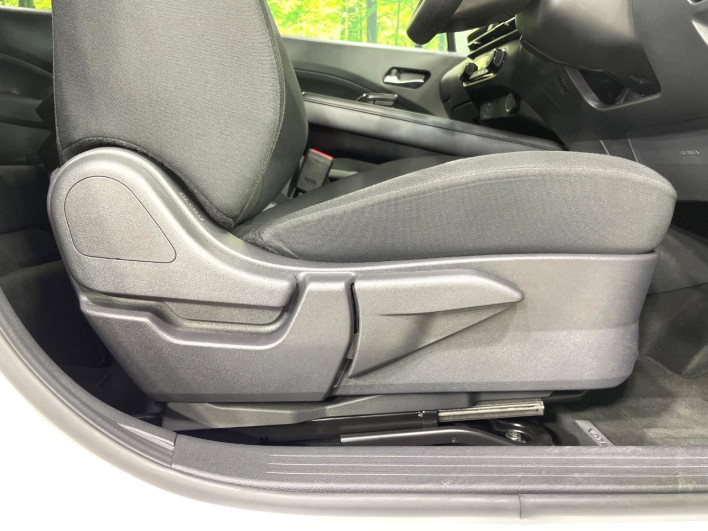 2022 Nissan Note 6AA-E13 (UW-6a2a264a4e575)[23]