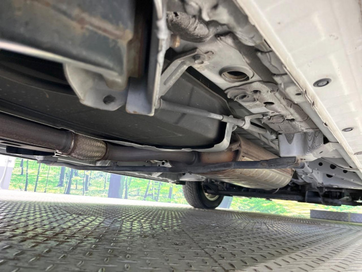 2012 Nissan Serena DBA-FNC26 (UW-6a2a26515c899)[7]