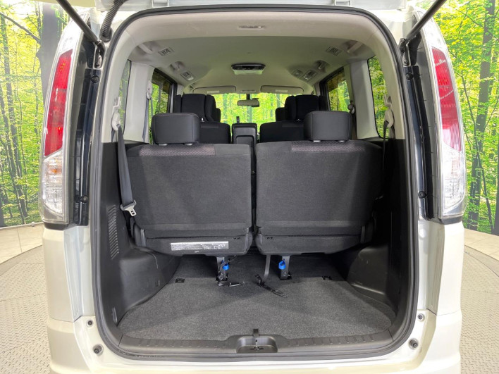 2012 Nissan Serena DBA-FNC26 (UW-6a2a26515c899)[10]