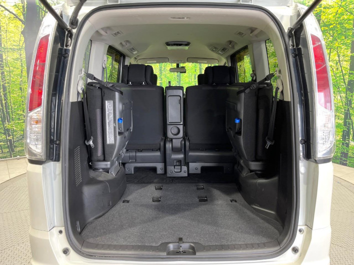 2012 Nissan Serena DBA-FNC26 (UW-6a2a26515c899)[9]