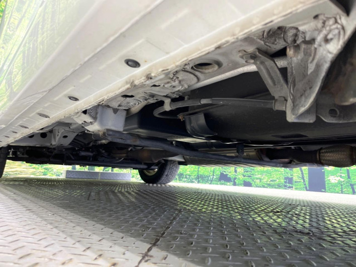 2012 Nissan Serena DBA-FNC26 (UW-6a2a26515c899)[6]
