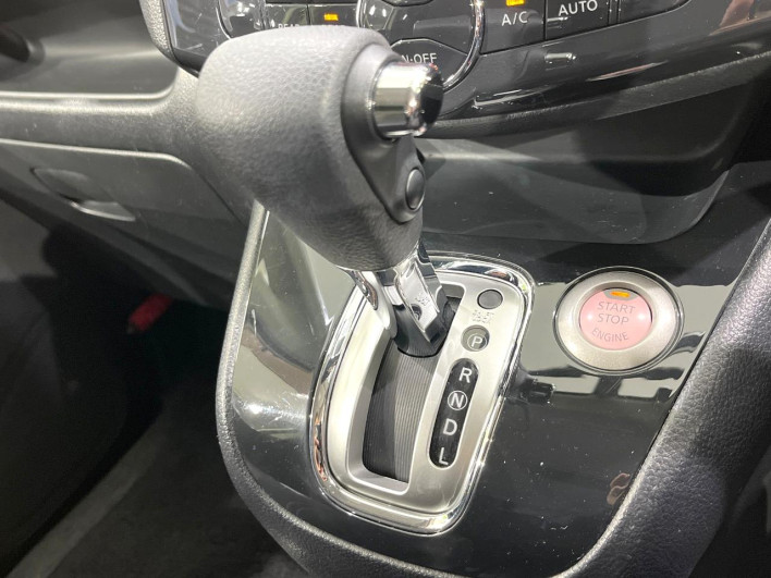 2012 Nissan Serena DBA-FNC26 (UW-6a2a26515c899)[26]