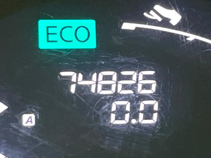 2012 Nissan Serena DBA-FNC26 (UW-6a2a26515c899)[2]