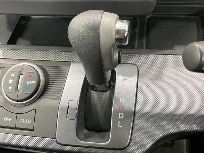 2009 Honda Freed DBA-GB3 (UW-6a2a26529491d)[9]