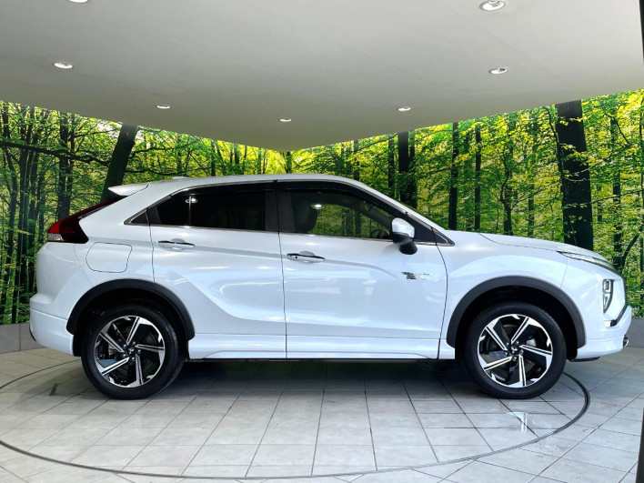 2021 Mitsubishi Eclipse Cross PHEV 5LA-GL3W (UW-6a2a266532808)[19]