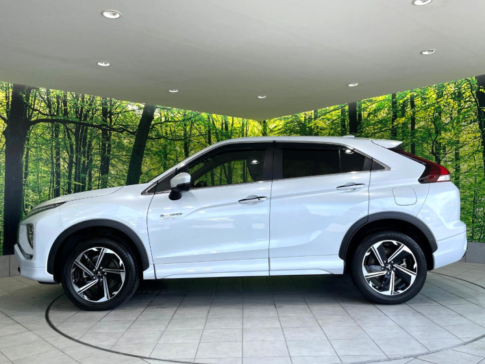 2021 Mitsubishi Eclipse Cross PHEV 5LA-GL3W (UW-6a2a266532808)[7]