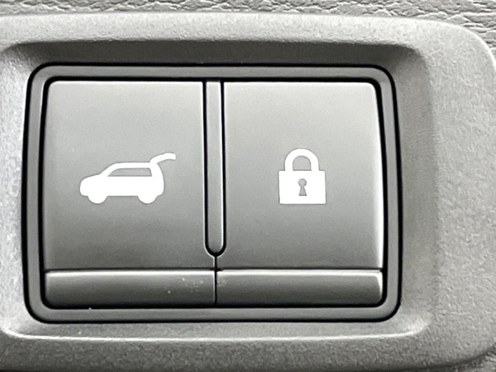 2022 Mitsubishi OUTLANDER PHEV 5LA-GN0W (UW-6a2a2665b040d)[22]