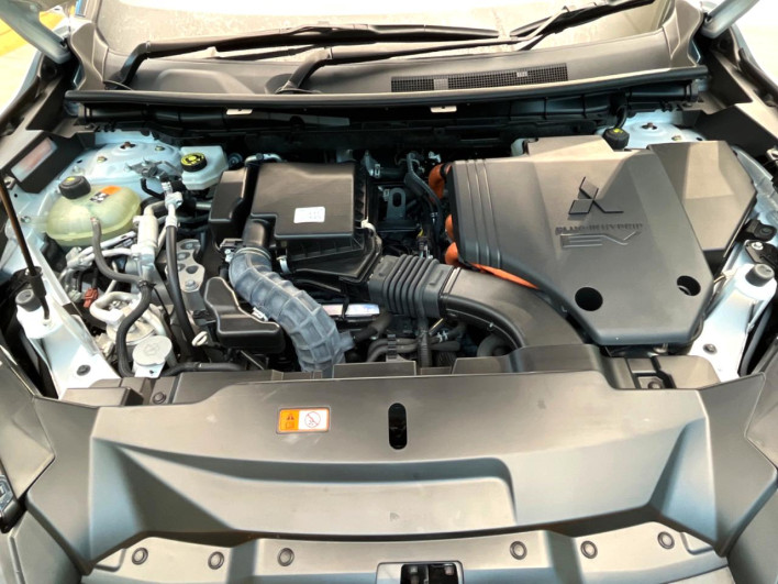 2022 Mitsubishi OUTLANDER PHEV 5LA-GN0W (UW-6a2a2665b040d)[4]