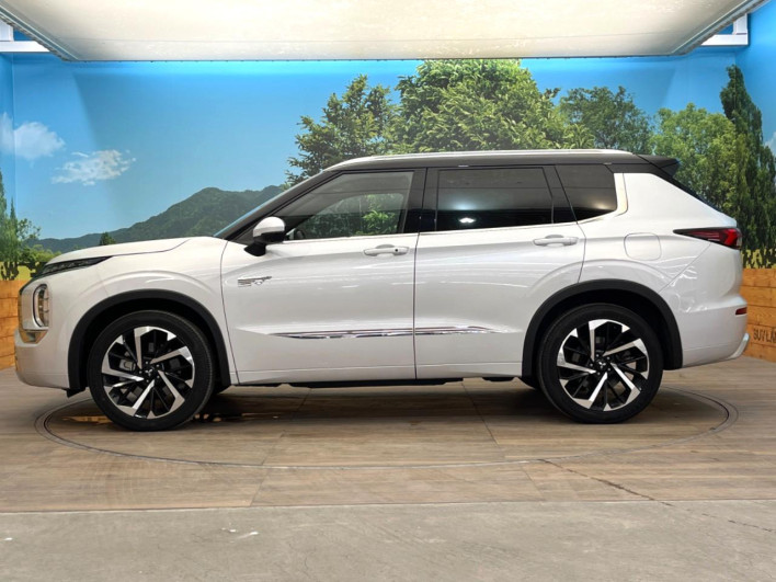 2022 Mitsubishi OUTLANDER PHEV 5LA-GN0W (UW-6a2a2665b040d)[8]
