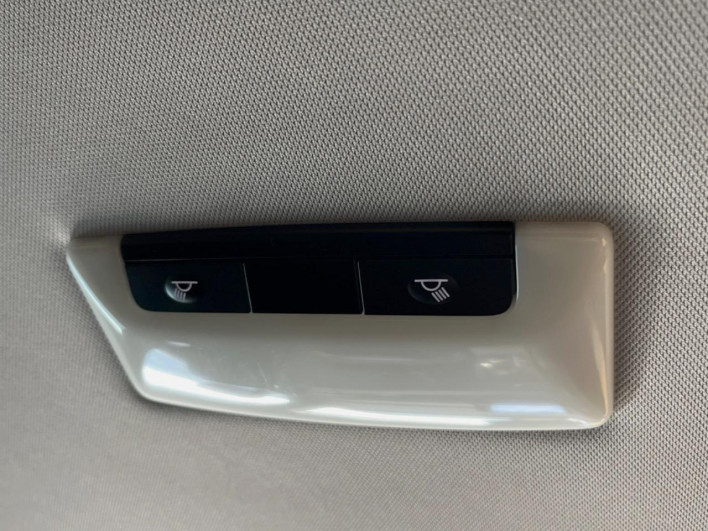 2022 Mitsubishi OUTLANDER PHEV 5LA-GN0W (UW-6a2a266640d95)[29]