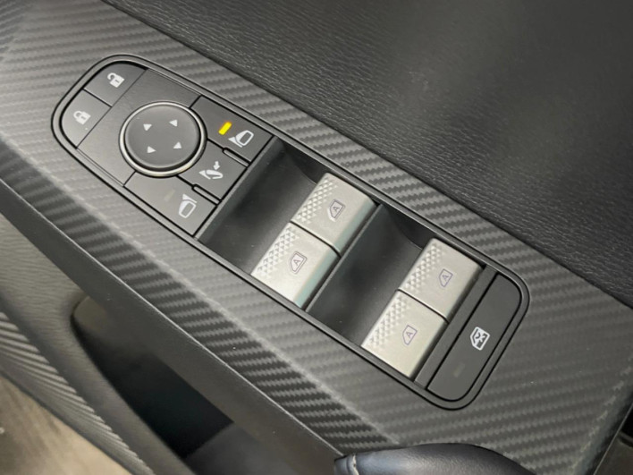 2022 Mitsubishi OUTLANDER PHEV 5LA-GN0W (UW-6a2a266640d95)[19]