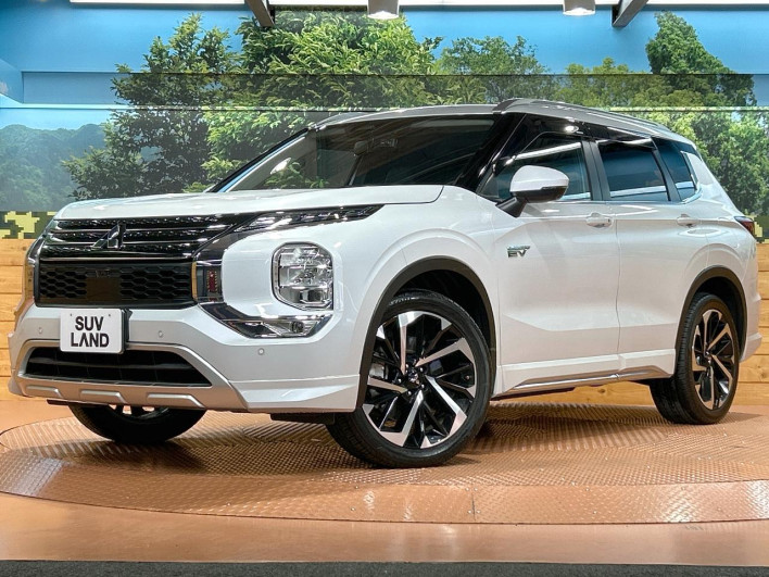 2023 Mitsubishi OUTLANDER PHEV 5LA-GN0W (UW-6a2a266667f73)[0]
