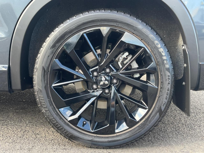 2024 Mitsubishi OUTLANDER PHEV 5LA-GN0W (UW-6a2a26681870c)[15]