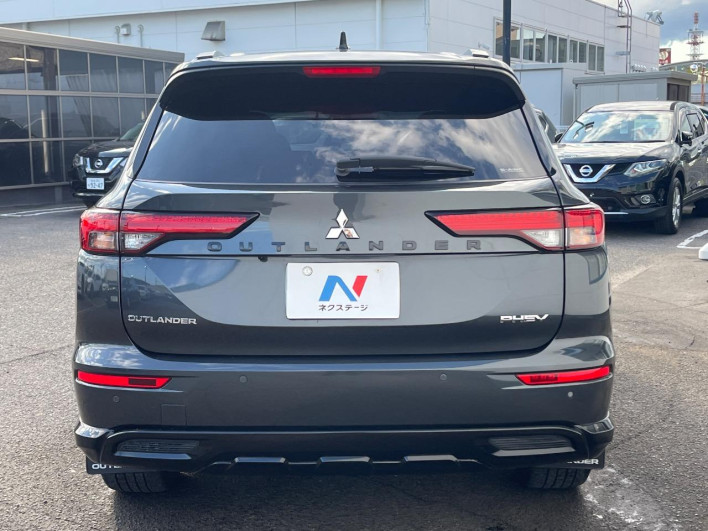 2024 Mitsubishi OUTLANDER PHEV 5LA-GN0W (UW-6a2a26681870c)[28]