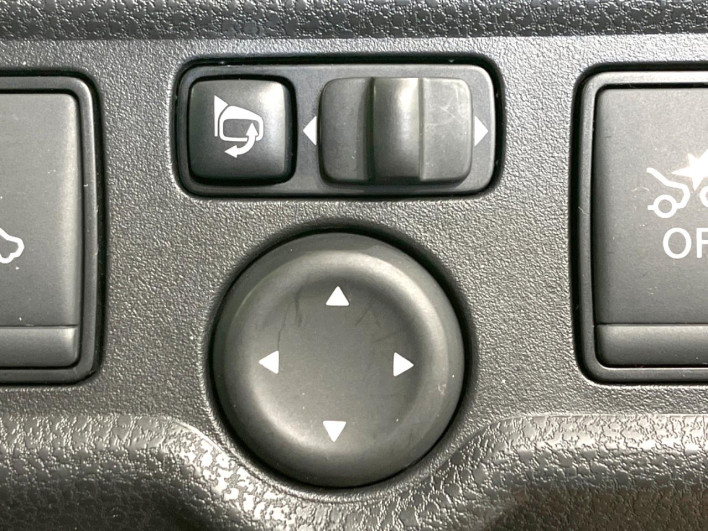 2016 Nissan Note DAA-HE12 (UW-6a2a267bdef56)[16]