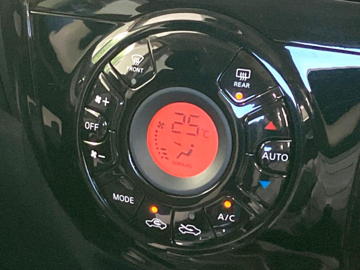 2016 Nissan Note DAA-HE12 (UW-6a2a267bdef56)[29]