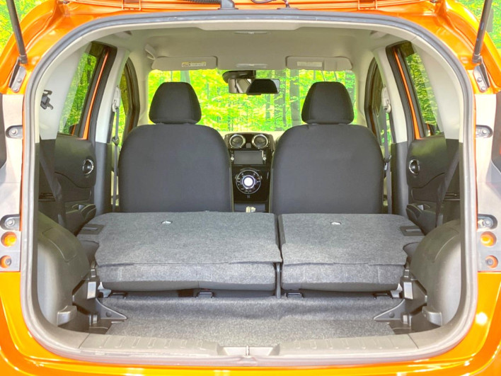 2016 Nissan Note DAA-HE12 (UW-6a2a267bdef56)[9]