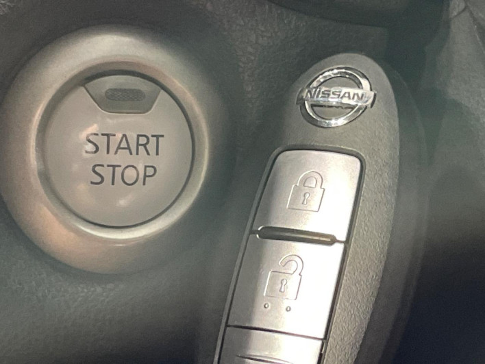 2017 Nissan Note DAA-HE12 (UW-6a2a267be4f24)[29]