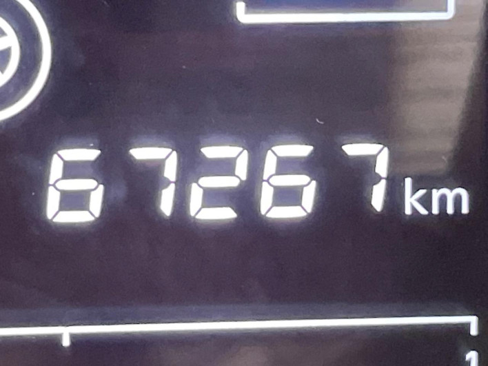 2017 Nissan Note DAA-HE12 (UW-6a2a267be4f24)[2]