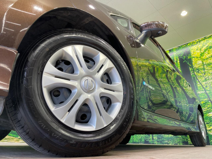 2017 Nissan Note DAA-HE12 (UW-6a2a267be4f24)[6]