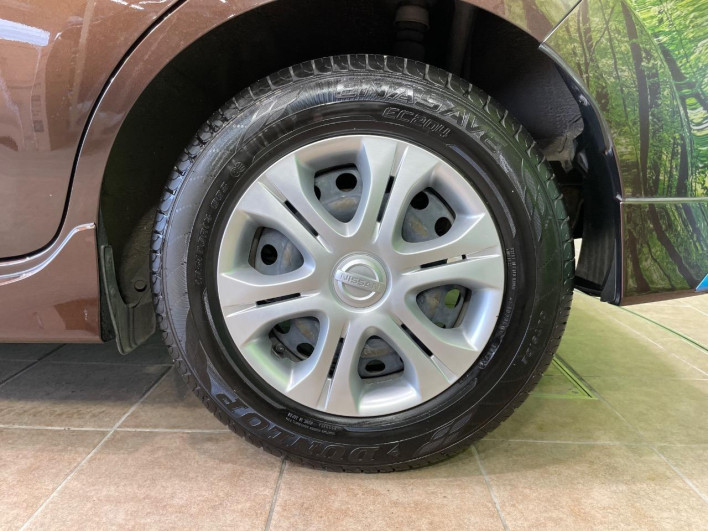 2017 Nissan Note DAA-HE12 (UW-6a2a267be4f24)[10]