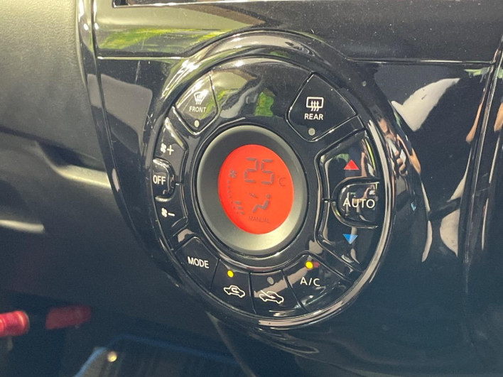 2017 Nissan Note DAA-HE12 (UW-6a2a267be4f24)[22]