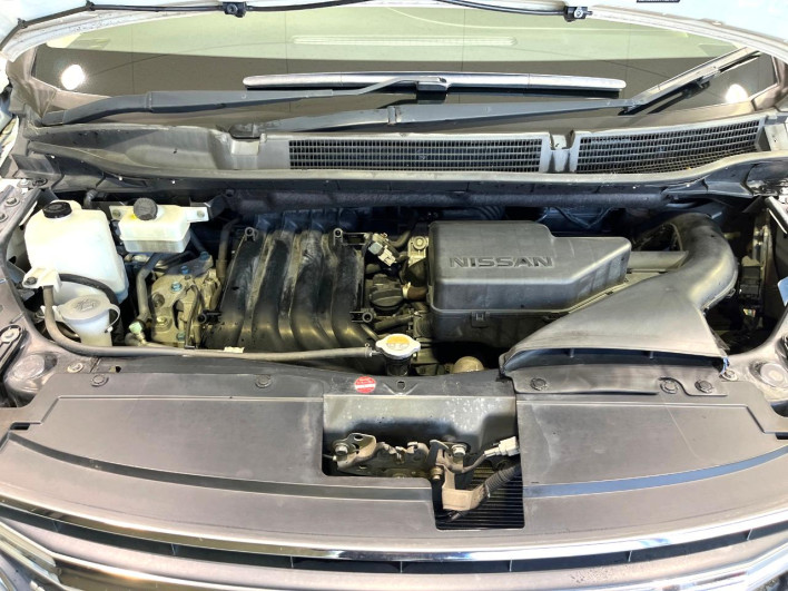 2015 Nissan Serena DAA-HFC26 (UW-6a2a2684d6a77)[4]