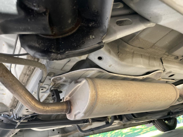 2013 Honda N-BOX CUSTOM DBA-JF1 (UW-6a2a2698a92b0)[20]