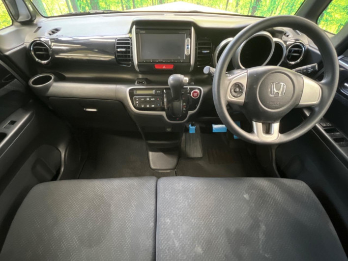2014 Honda N-BOX CUSTOM DBA-JF1 (UW-6a2a269b49ae2)[16]