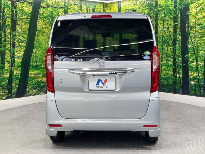 2017 Honda N-BOX DBA-JF3 (UW-6a2a269f56afc)[18]